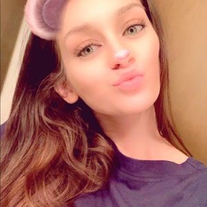 Meet your Posher, Mikayla